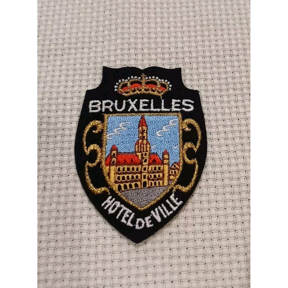 Vintage Bruxelles Hotel Deville Souvenir Patch Embroidered Travel Badge